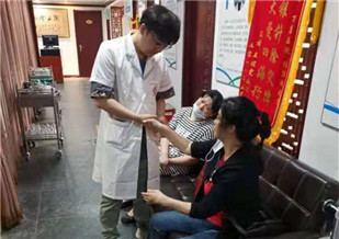 ���ڷΰ�ĥ������� ��ҩ������ȥ����